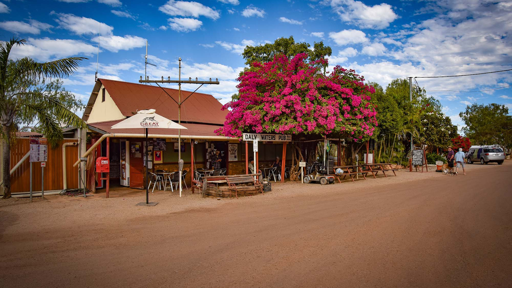 Top 7 Unique Watering Holes Pubs In The Nt Nt Now Cracking Good Deals To The Nt