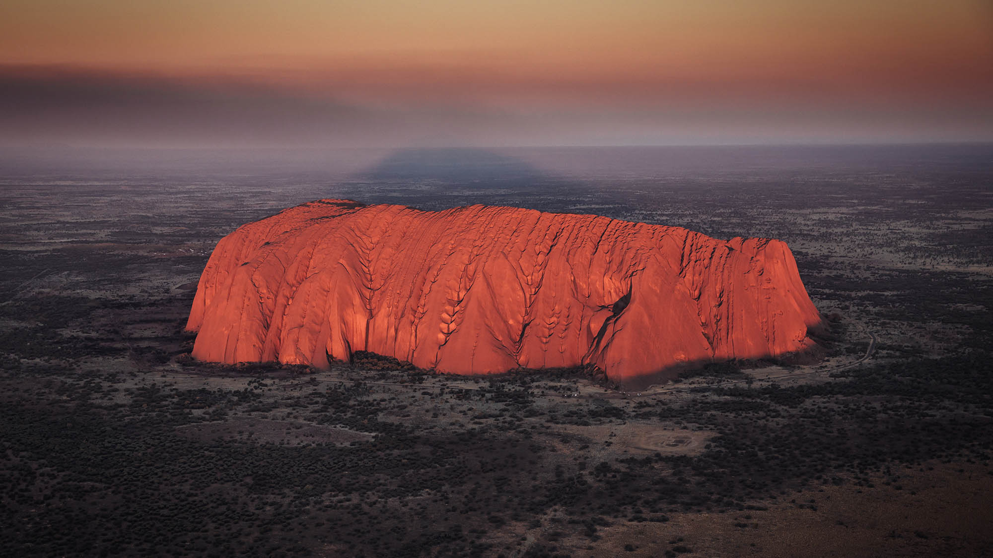 Deluxe Alice & Uluru from the Air