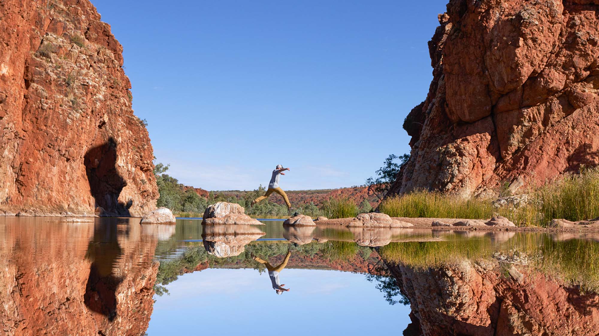 Uluru Short Stay with Alice Springs & West MacDonnell Ranges